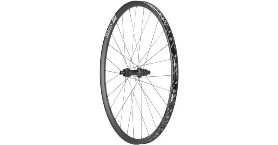 Nézd meg most DT Swiss XRC 1200 Spline 22,5 27,5-es MTB hátsó kerék (584x28/22), kazettás lánckeréksorhoz, tárcsafékes, átütőtengelyes BOOST (12x148), 716g, fekete