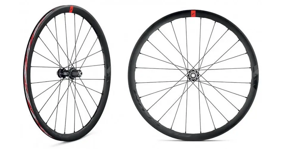 Ne maradj le Fulcrum Racing 4 DB 28 colos (622x19) országúti kerékszett, tárcsafékes (Centerlock), átütőtengelyes (12x100-12x142 mm), Shimano HG 11, TL-Ready, fekete, 1710g
